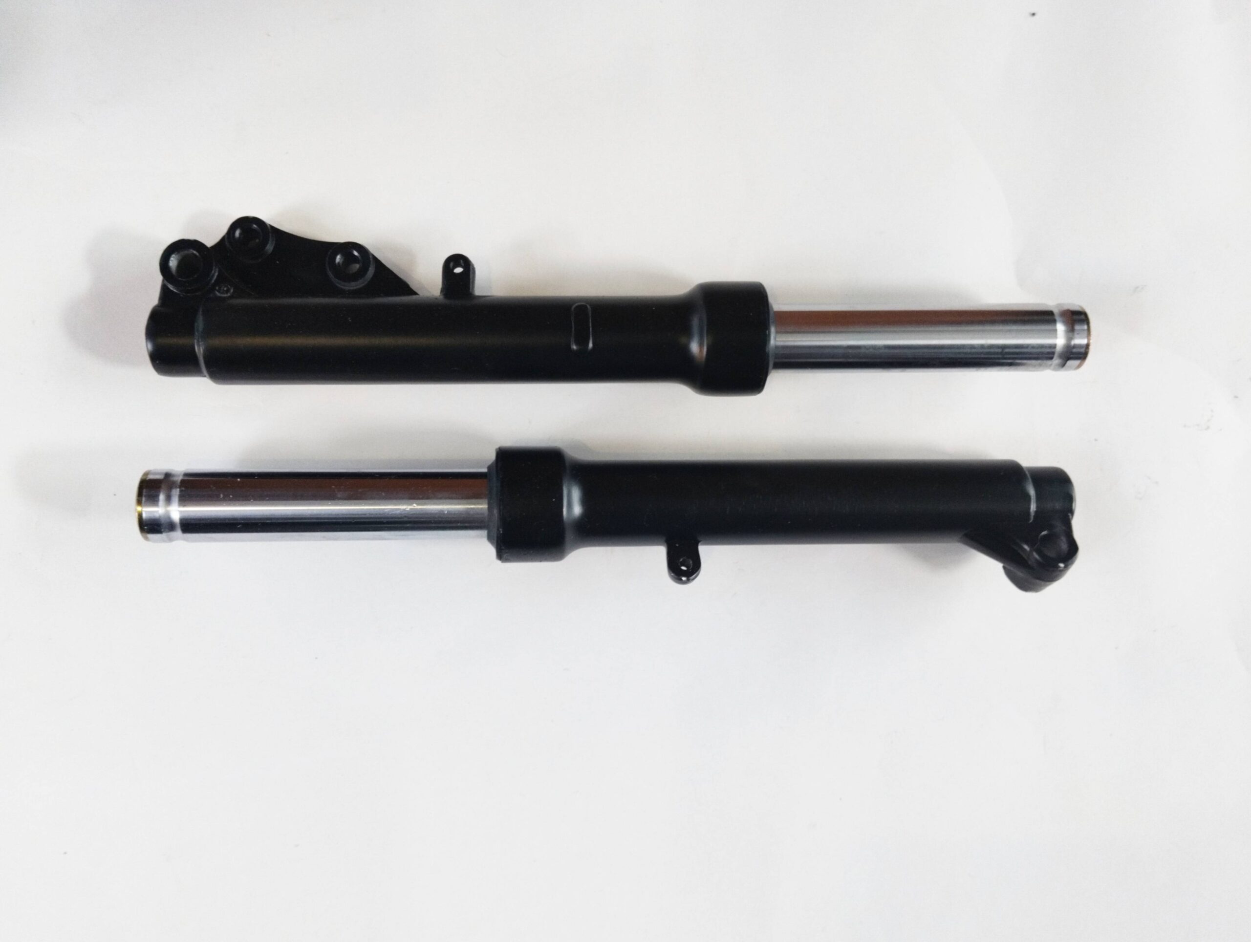Амортизаторы передние (перья) GY6-50, STINGER, TACTIC, RACE (L=420mm,
d31) 'LI... Амортизаторы передние (перья) GY6-50, STINGER, TACTIC, RACE (L=420mm,
d31) 'LI...