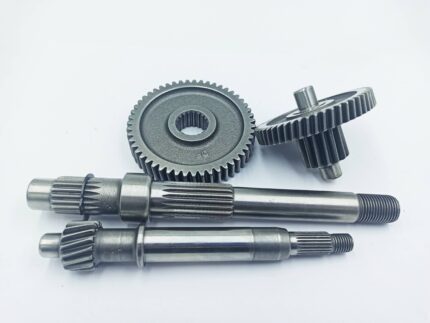 Редуктор (в сборе) 4T GY6 125/150 (длинный, под два амортизатора)